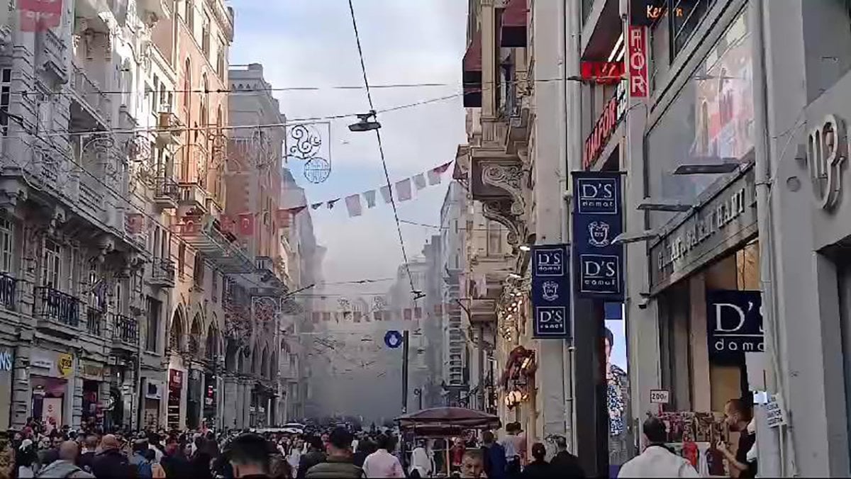 İstiklal Caddesi’nde yangın