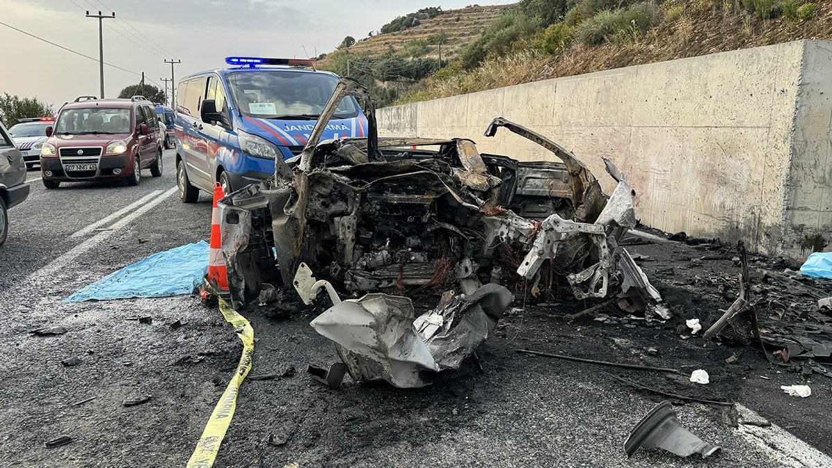 Alanya’da korkunç kaza: Duvara çarpan otomobil 2 kişiye mezar oldu