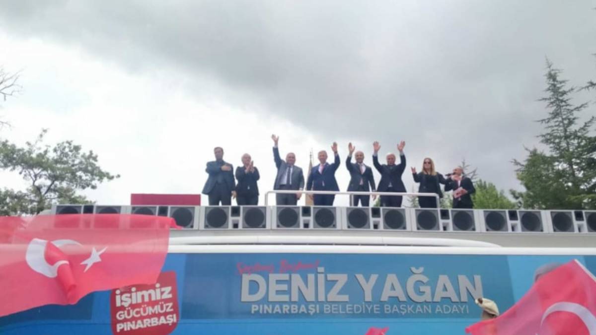 Mansur Yavaş’tan seçimlerin yenileneceği Pınarbaşı’nda miting