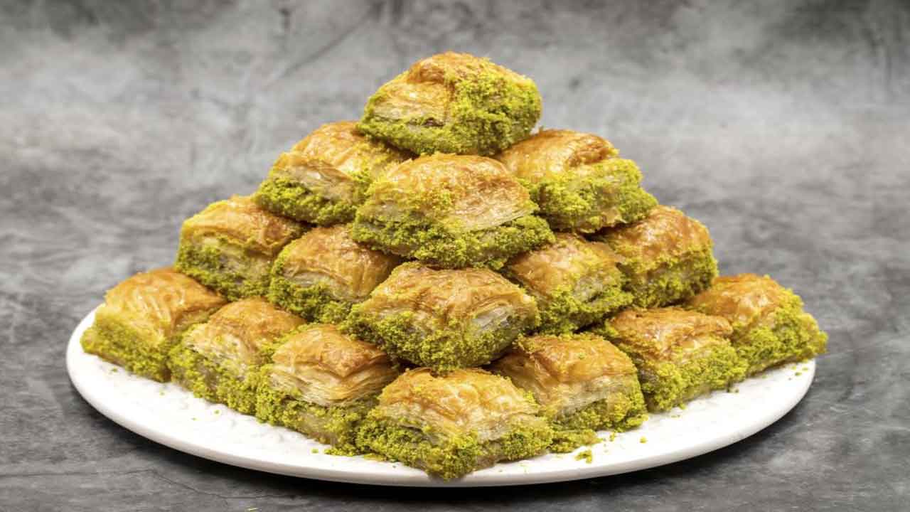 Bayram öncesi hayati uyarı! Baklava yedikten sonra bunu yapanlar ŞEKER HASTALIĞI riskini arttırır