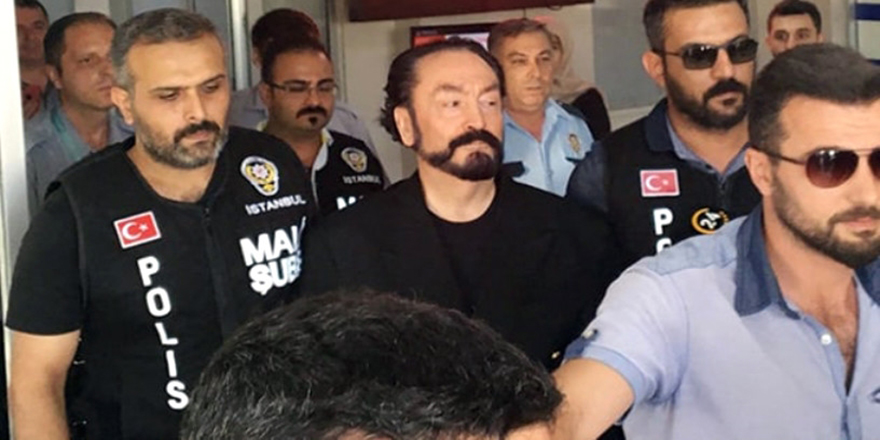 Adnan Oktar davasında bir tahliye