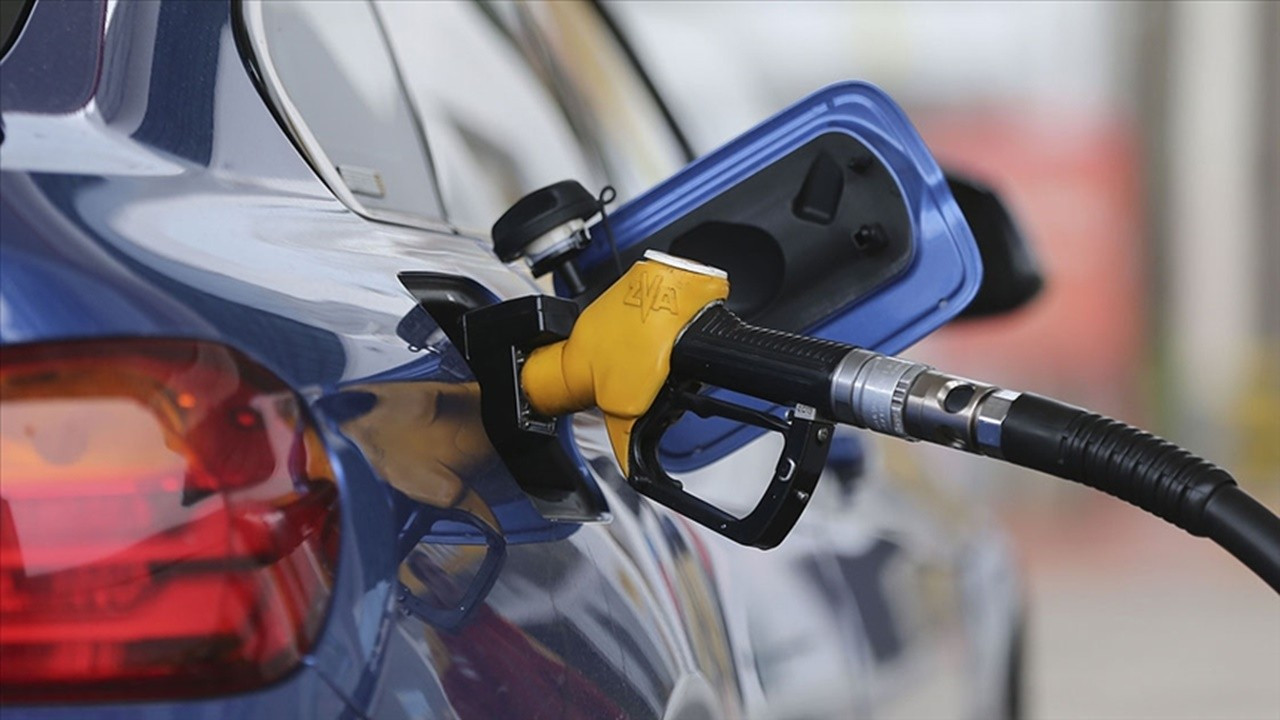 Petrol fiyatlarında düşüş: Akaryakıta 1 lira 55 kuruş indirim bekleniyor!