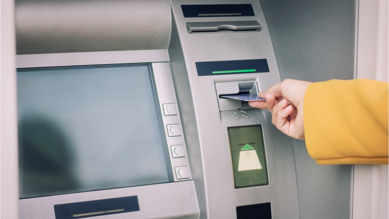 ATM’lerde yeni düzenleme: Dikkat kartınızı yutabilir!