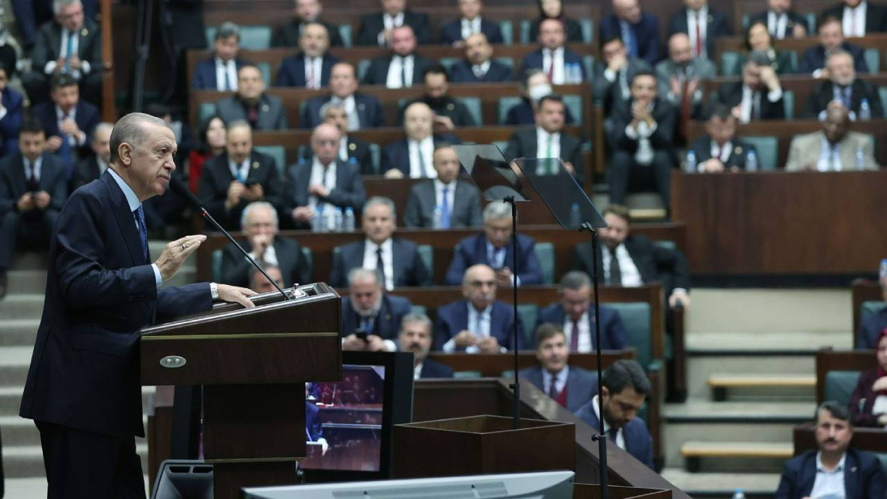 AKP ‘Ankara kriterleri’ için düğmeye bastı: “Önce politikalar değişecek”