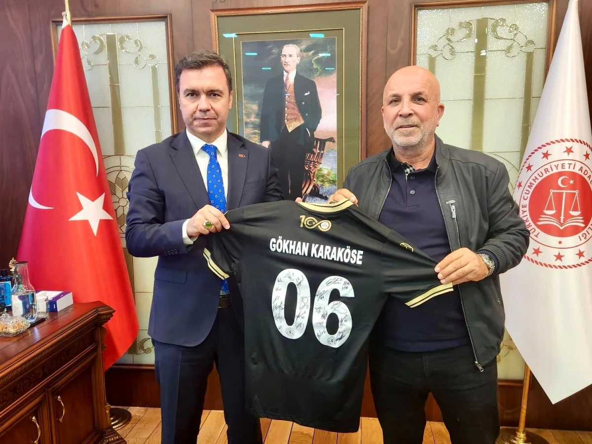 Alanyaspor Kulüp Başkanı Hasan Çavusoğlu ve yönetimi Ankara Cumhuriyet Başsavcısı’nı ziyaret etti