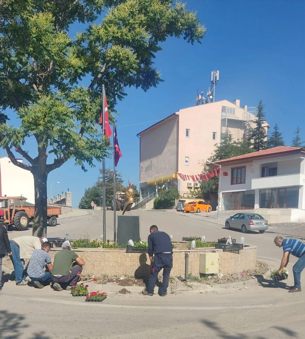 Ankara’nın Güdül ilçesinde çevre düzenleme çalışmaları devam ediyor