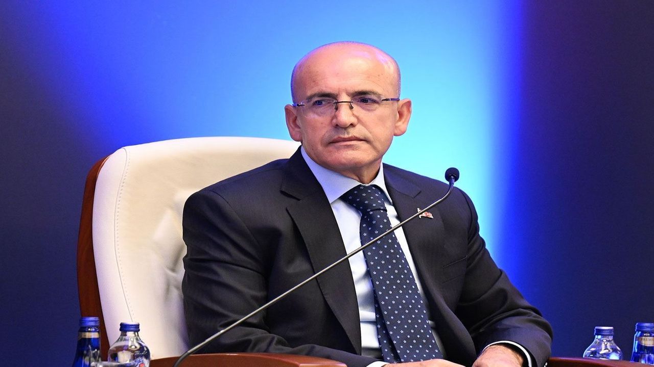 Bakan Şimşek: “Ana hedefimiz dezenflasyon, kur hedefimiz yok”