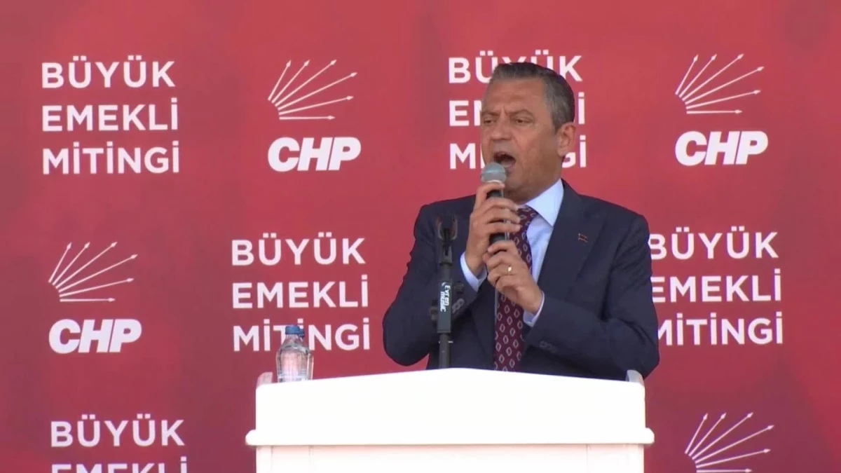 CHP’nin Ankara’daki Büyük Emekli Mitingi…Özgür Özel “Türkiye’nin Bütün Demokratları Önce Hükümeti Alacağız, Sonra Size Hakkınızı Vereceğiz”