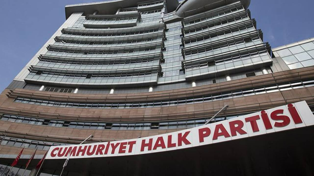 CHP’den belediyelere genelge: “Şatafat ve israftan kaçının”