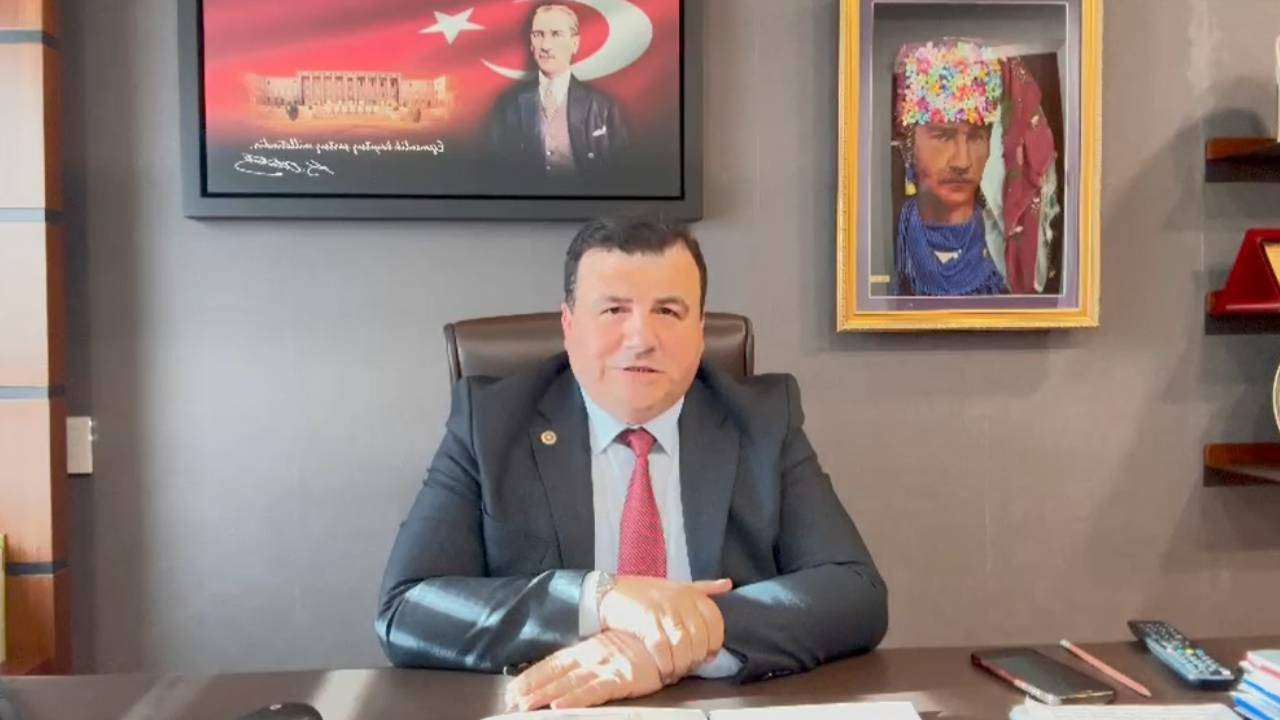 CHP’li Öztürk’ten Ali Erbaş’a tepki: Arapça bilmediğini biliyorduk, tarih de bilmiyormuş