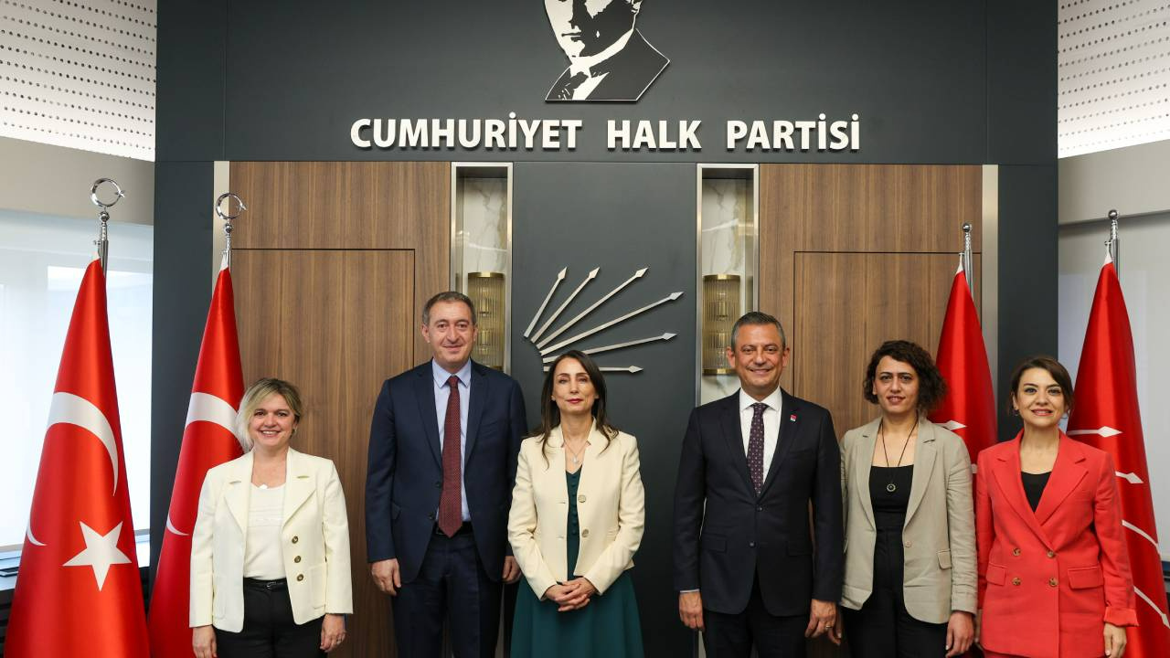 DEM Parti’den CHP’ye ziyaret