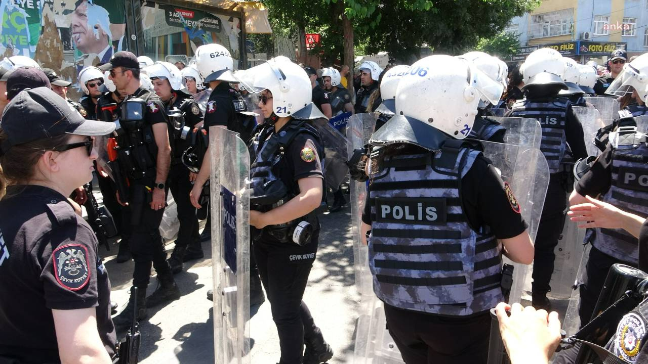 Diyarbakır’da DEM Partililerin Kobani Davası’nı protesto yürüyüşünde gerginlik: Polisten ‘terbiyesizleşmeyin’ anonsu