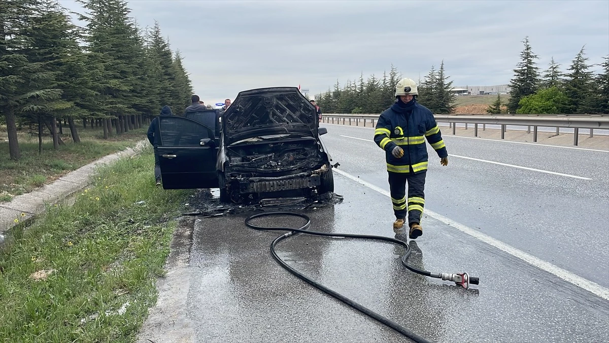 Eskişehir’de Otomobil Yangını Söndürüldü