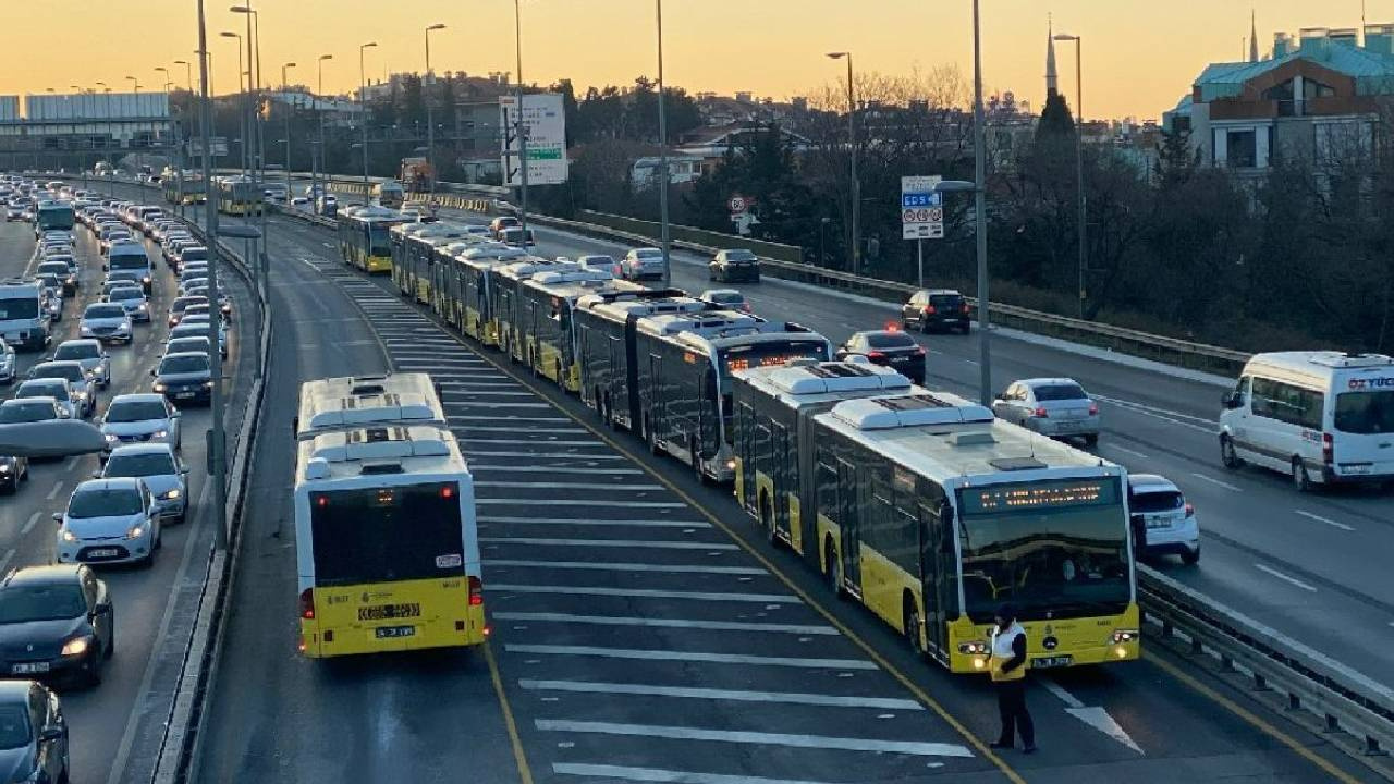 İBB duyurdu: Sınava girecek öğrencilere ulaşım ücretsiz