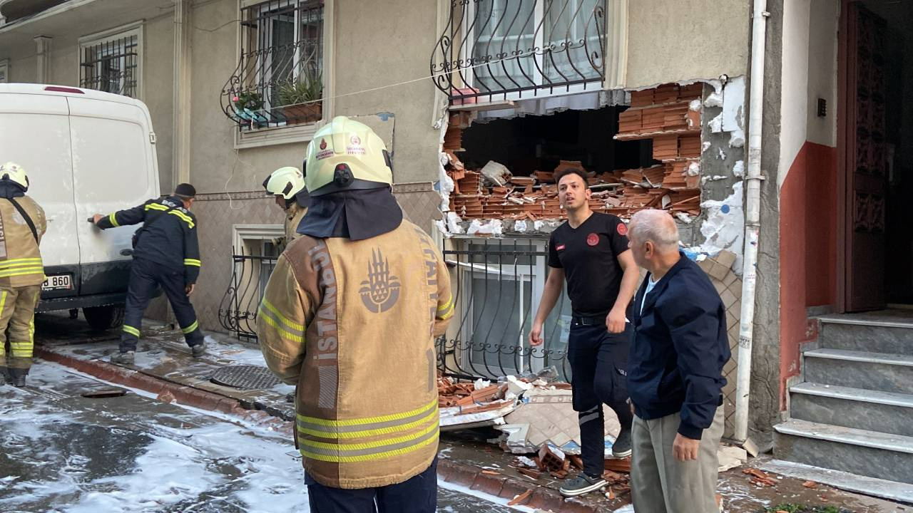 İstanbul’da rögar patlaması: Dairenin duvarı yıkıldı