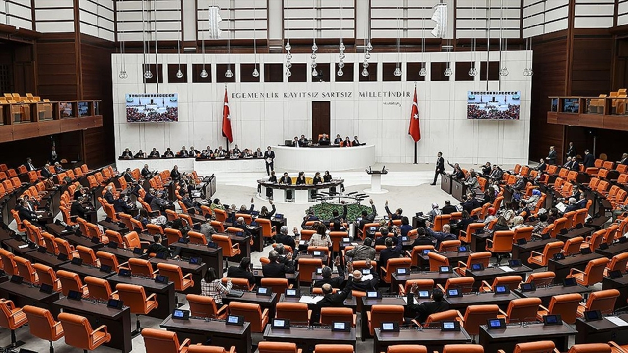 TBMM’de fahiş fiyatla mücadele mesaisi: Kanun teklifinin görüşülmesine devam edilecek