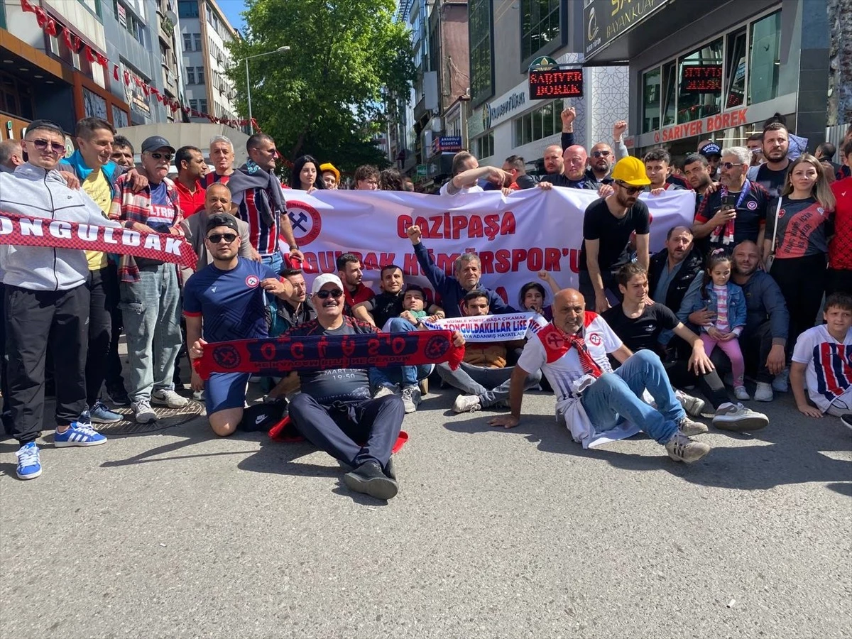 Zonguldak Kömürspor Taraftarları Şike İddiasıyla Protesto Yürüyüşü Düzenledi