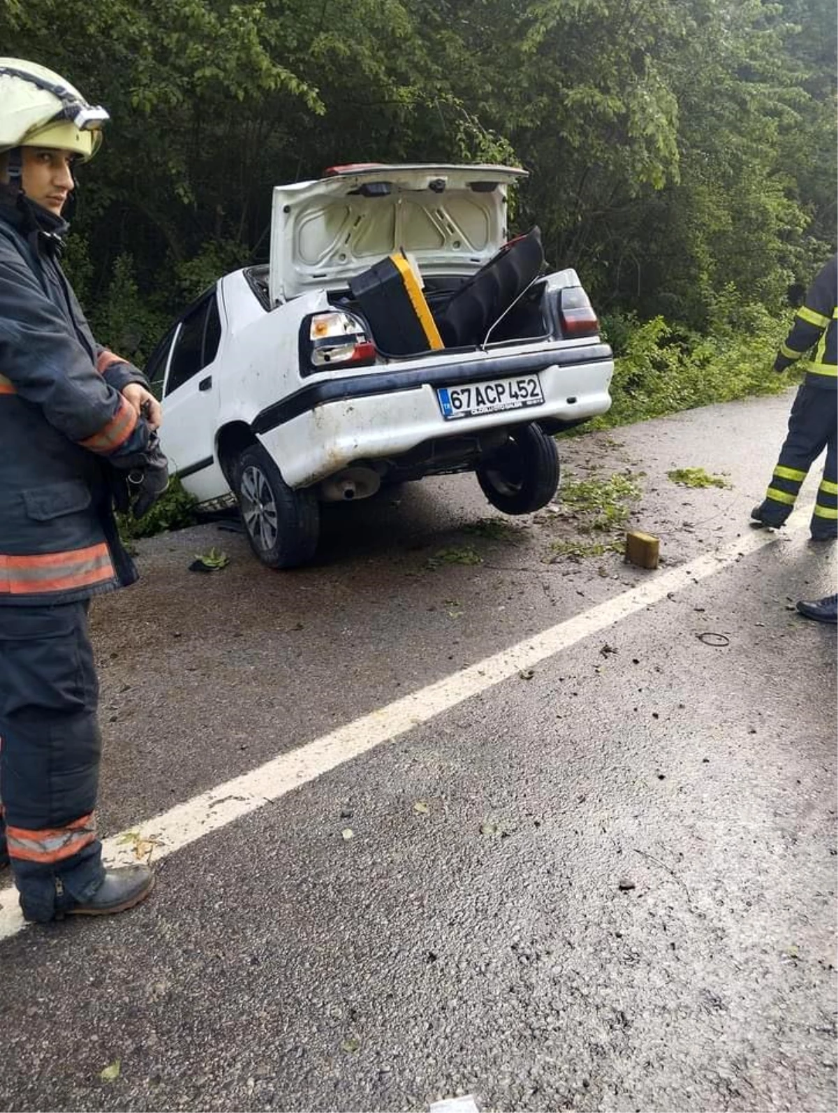 Zonguldak’ta Kontrolden Çıkan Otomobil Kazası
