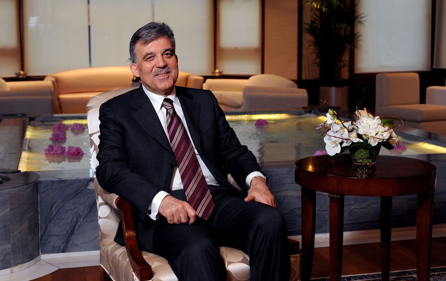 Abdullah Gül siyasete mi dönüyor? Üç partiyi birleştirecek…