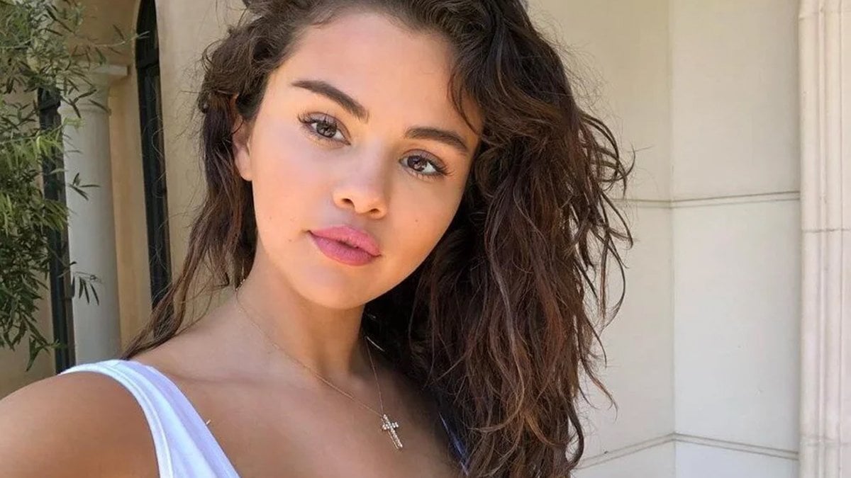 Selena Gomez’den ‘evlat edinme’ açıklaması