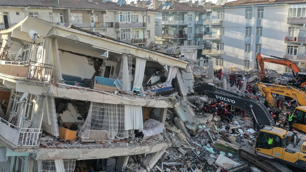 Korkutan uyarı: İstanbul depreminin fragmanını yaşıyoruz