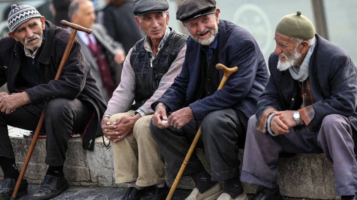 Emekli ‘sadaka gibi’ diyerek 3 bin lira ikramiyeye tepki gösterdi: Artık torunlarım bayram hediyesi getiriyor