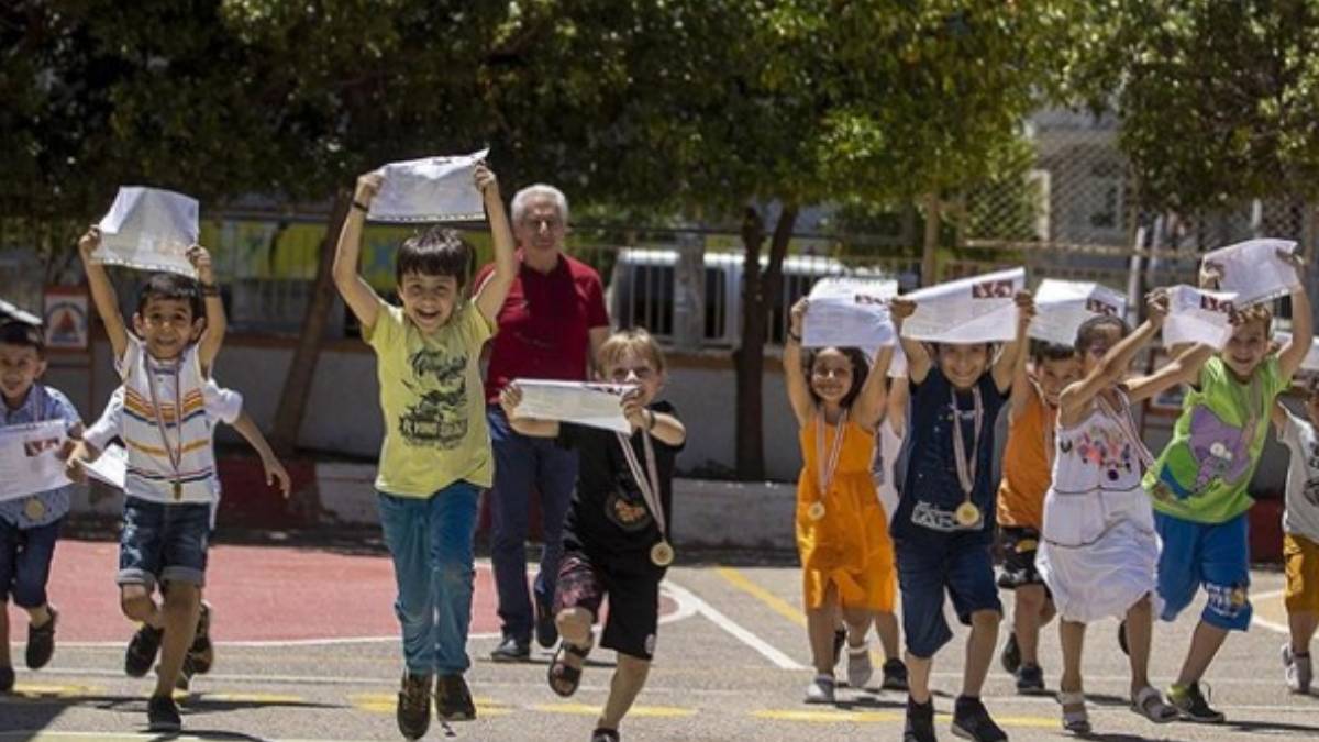 20 milyon öğrencinin tatili başlıyor! Son ders zili bugün çalacak