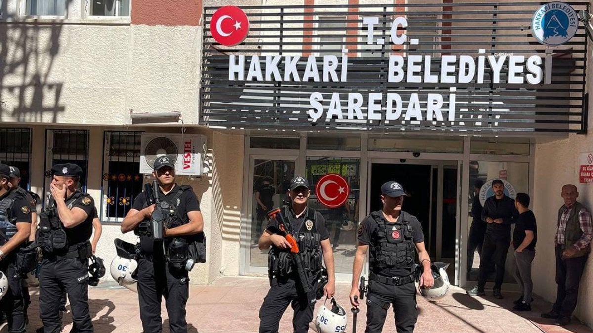 AK Partili vekilin iddiası: 30 DEM Partili Belediye Başkanı hakkında soruşturma var