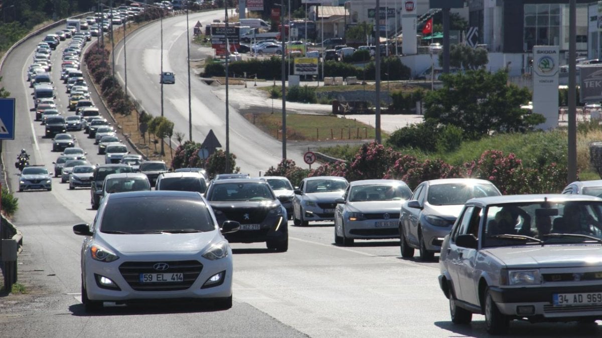 Otoyollarda Kurban Bayramı trafiği: 21 milyon 67 bin 377 araç geçti