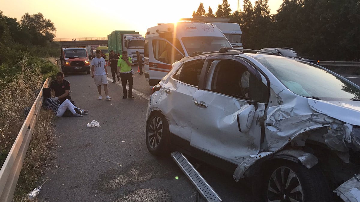 Tırdan yola piknik tüpü düştü! 1 ölü, 3 yaralı