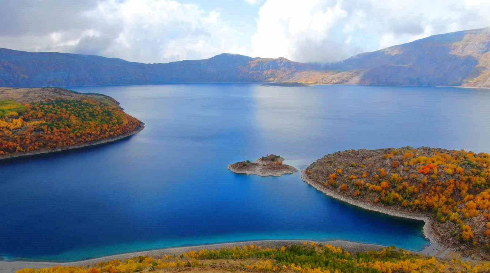 Nemrut Kalderası'nda sonbahar güzelliği İhlas Haber Ajansı