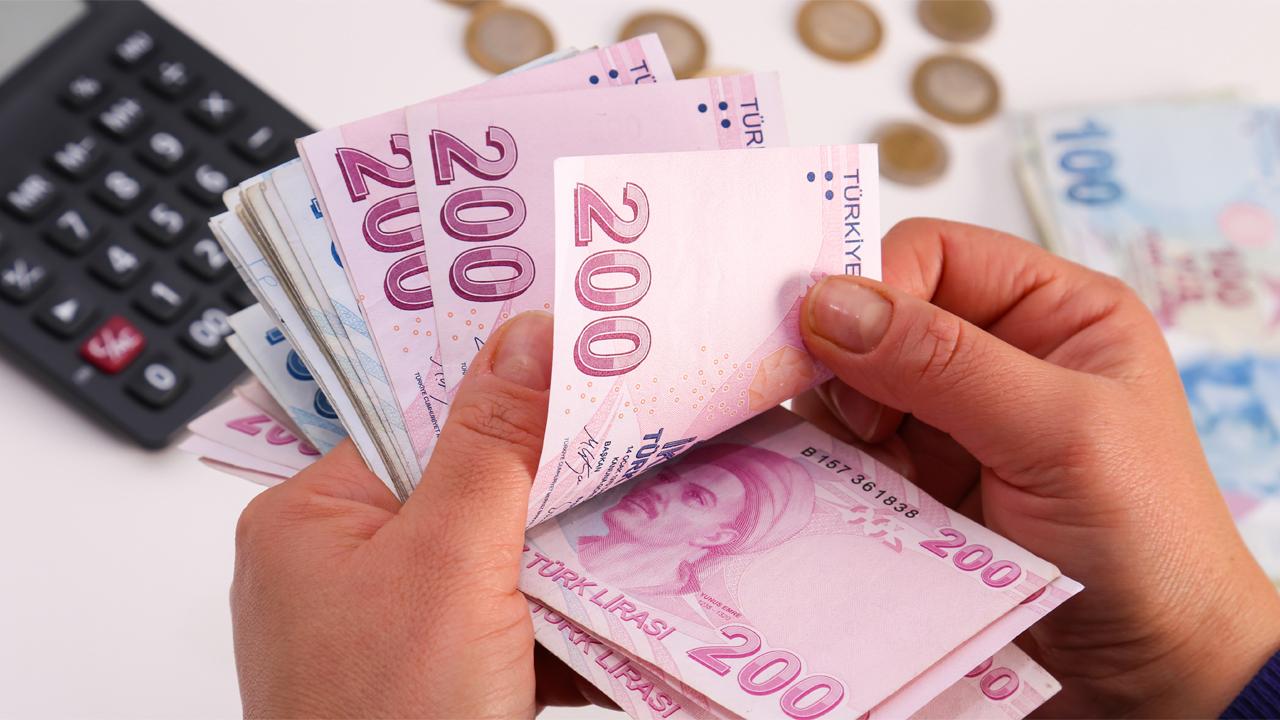 Bayram öncesi bankalardan ödeme fırsatı: Nakit ihtiyacı olanlara uygun faiz oranlı kredi!