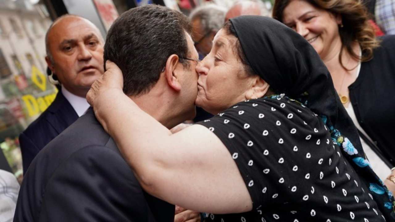 Almanya’da İmamoğlu’na gurbetçilerden yoğun ilgi