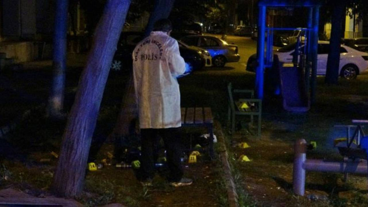 Antalya’da dehşet! Çocuk parkında göğsünden bıçaklanmış halde ölü bulundu
