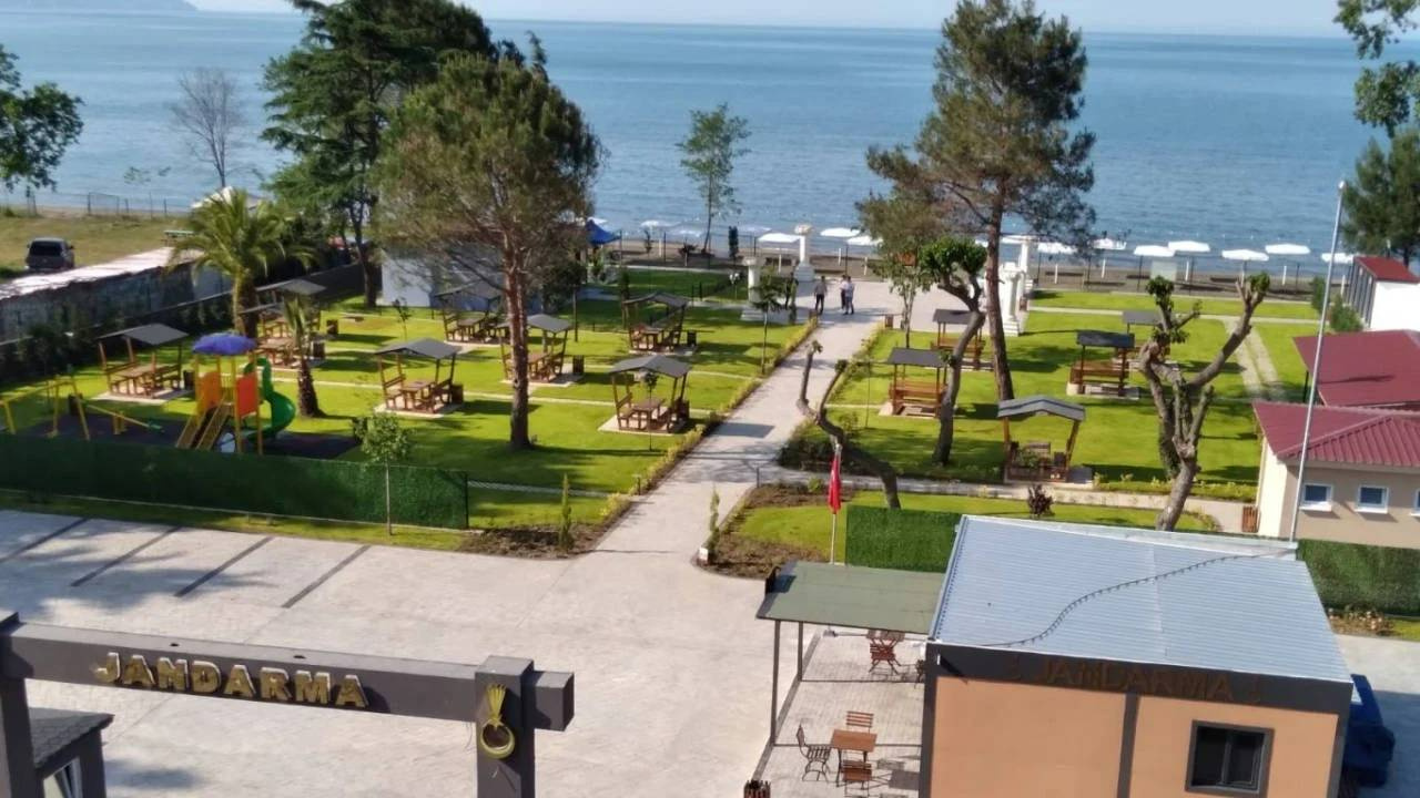 Askeri alan ilan edildi: Deniz kenarı halka kapatıldı, park yapıldı