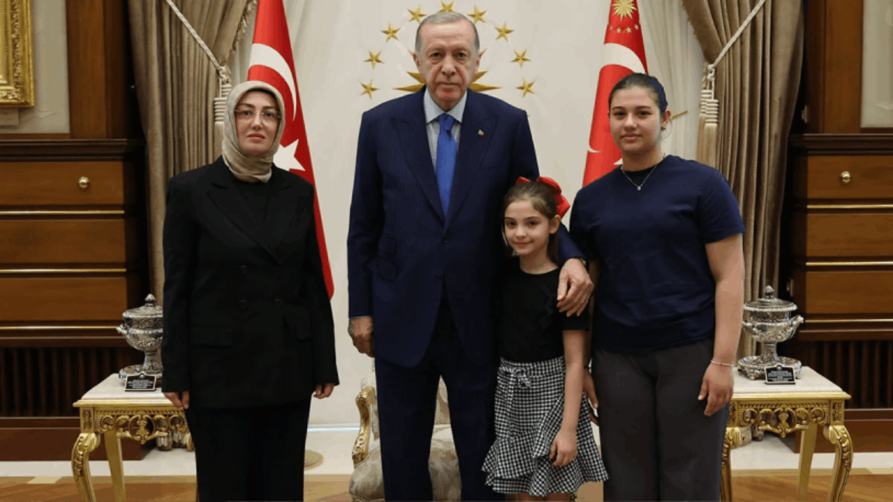 Ayşe Ateş Cumhurbaşkanı Erdoğan ile yaptığı görüşmenin detaylarını açıkladı! ‘Bakan Tunç’a talimat verdi’