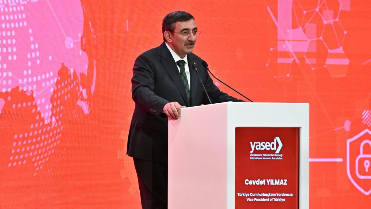 Cumhurbaşkanı Yardımcısı Cevdet Yılmaz: “Türkiye’ye yapılan yatırımlar kazandırıyor”