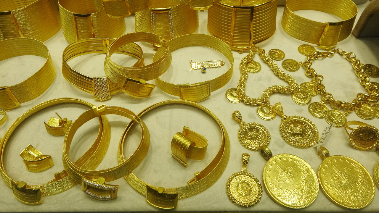 Kuyumcu esnafından duyulmamış yıl sonu altın fiyatları tahmini: Gram altın ne kadar olacak?