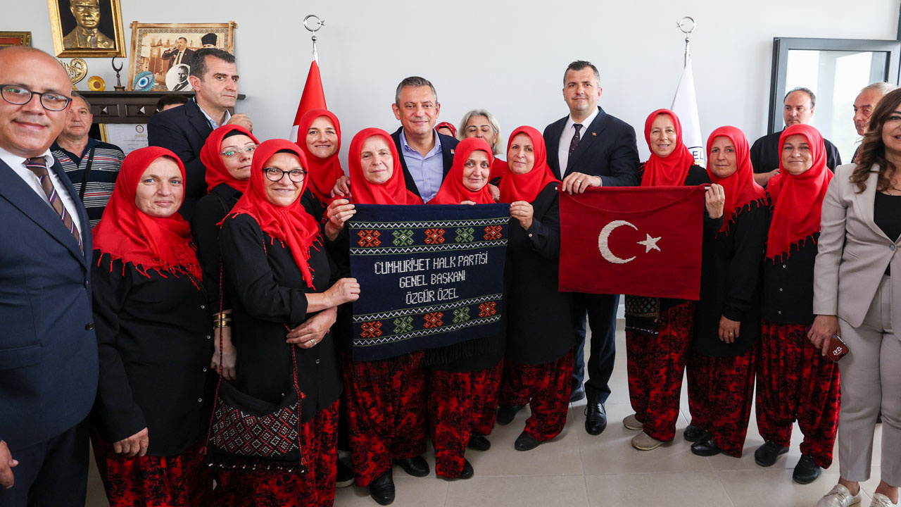 Özel’den iktidara ay sonu asgari ücrete zam yapın çağrısı: Olmazsa miting yapacak