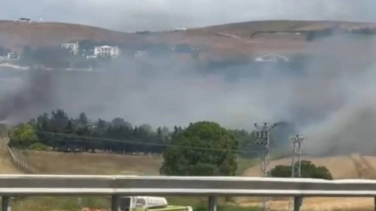 Silivri’de yangın: Alevler yerleşim yerlerine doğru ilerliyor