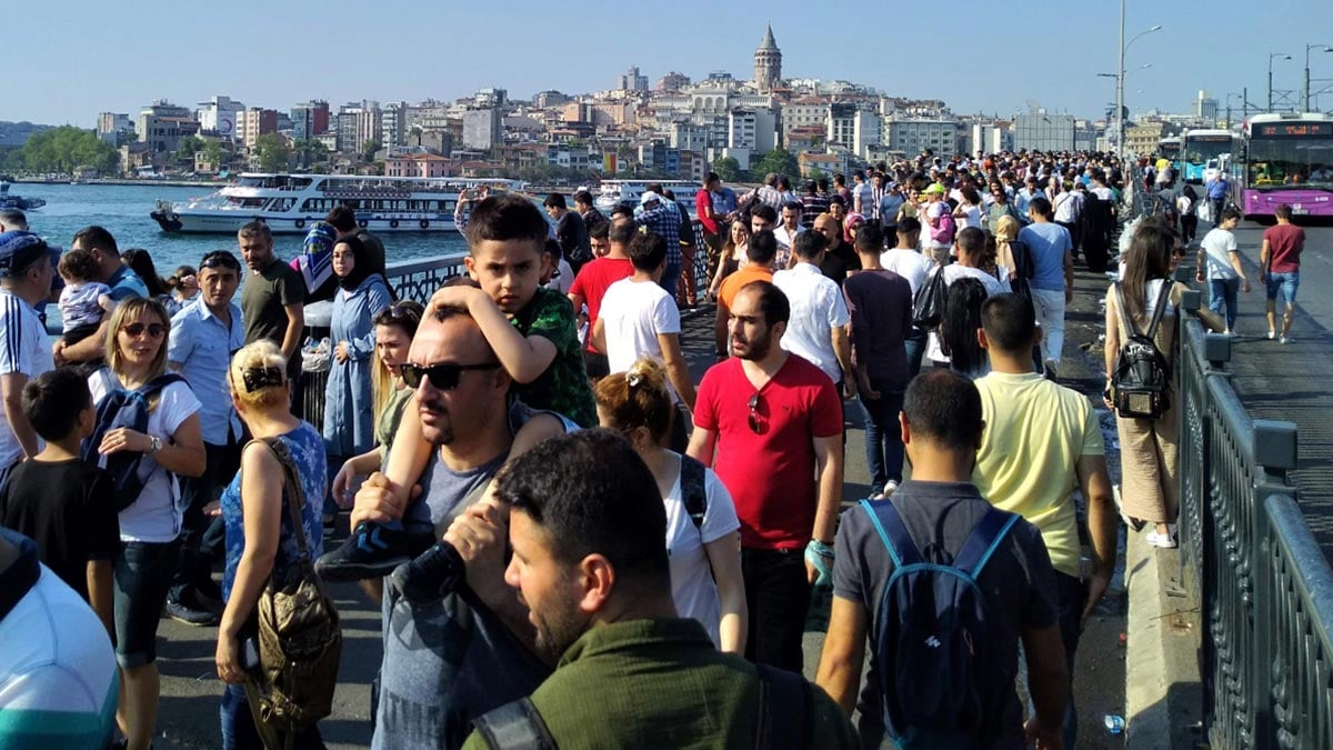 Doğum oranları tarihin en düşük seviyesinde: Bakanlık harekete geçiyor! Nüfus artış hızı artırılacak