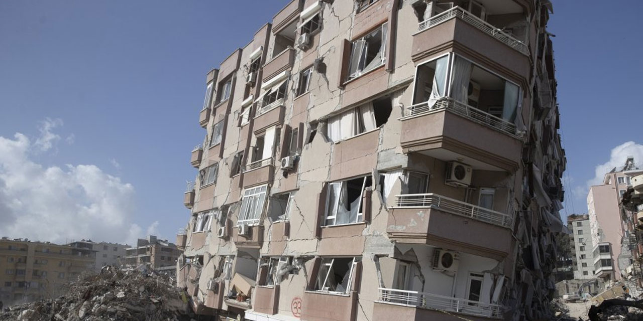 Yıkılan veya çöken binadan kamuda sorumlu!