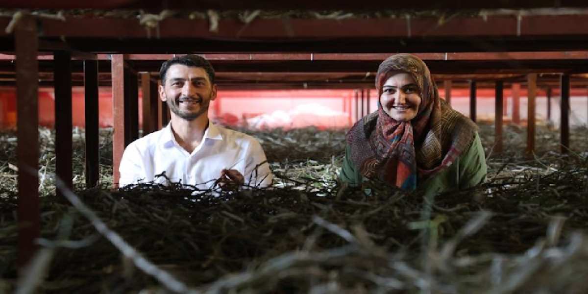 Babaannesinde gördü merak sardı! İki kez başarısız olsa da azmi parayı kırdırdı! Şehrin tek üretim adamı