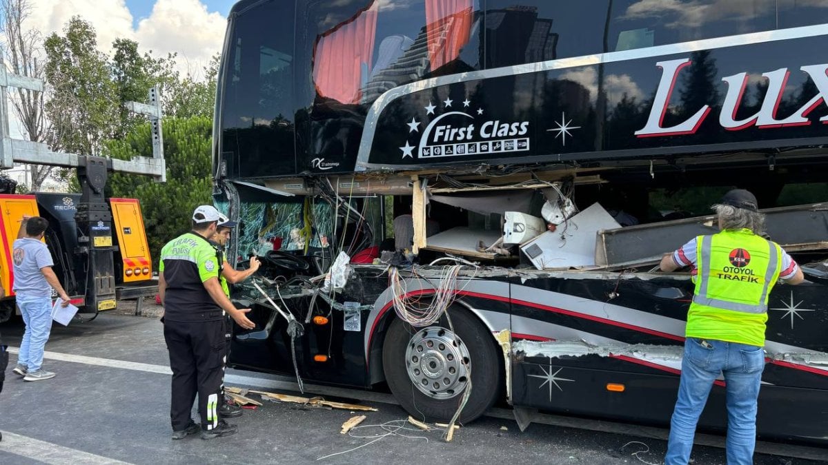 Avcılar’da zincirleme kaza: 2’si çocuk 8 yaralı