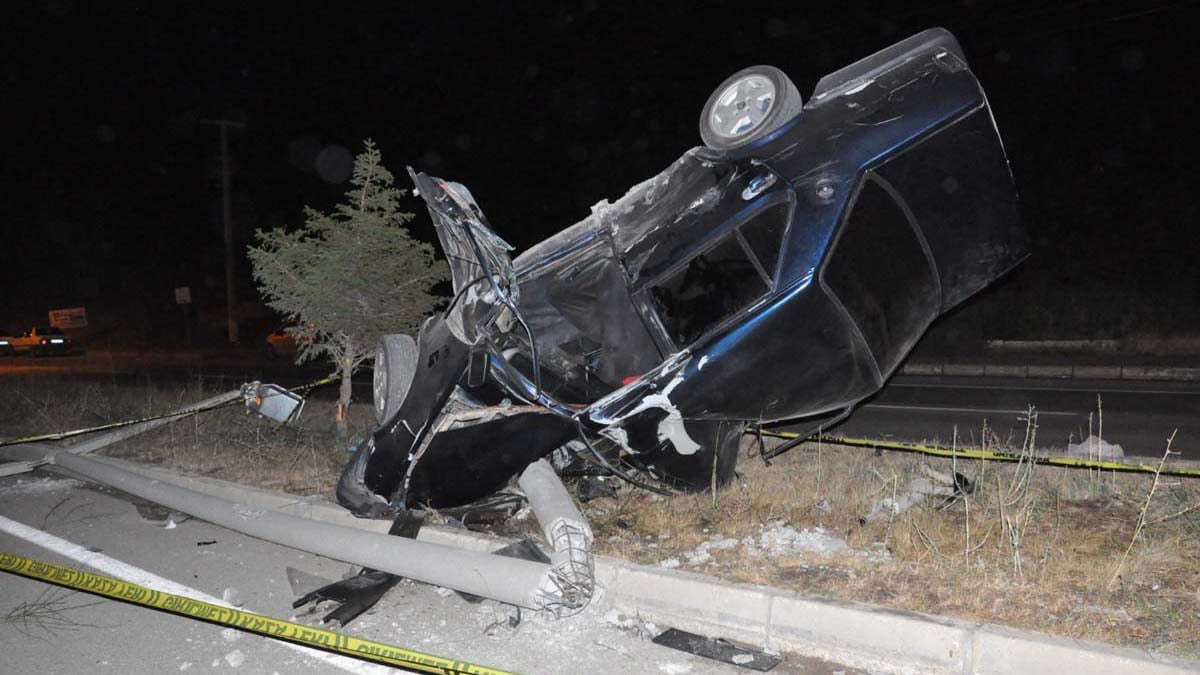 Kahramanmaraş’ta can pazarı! İki otomobil çarpıştı: 3’ü ağır 6 yaralı