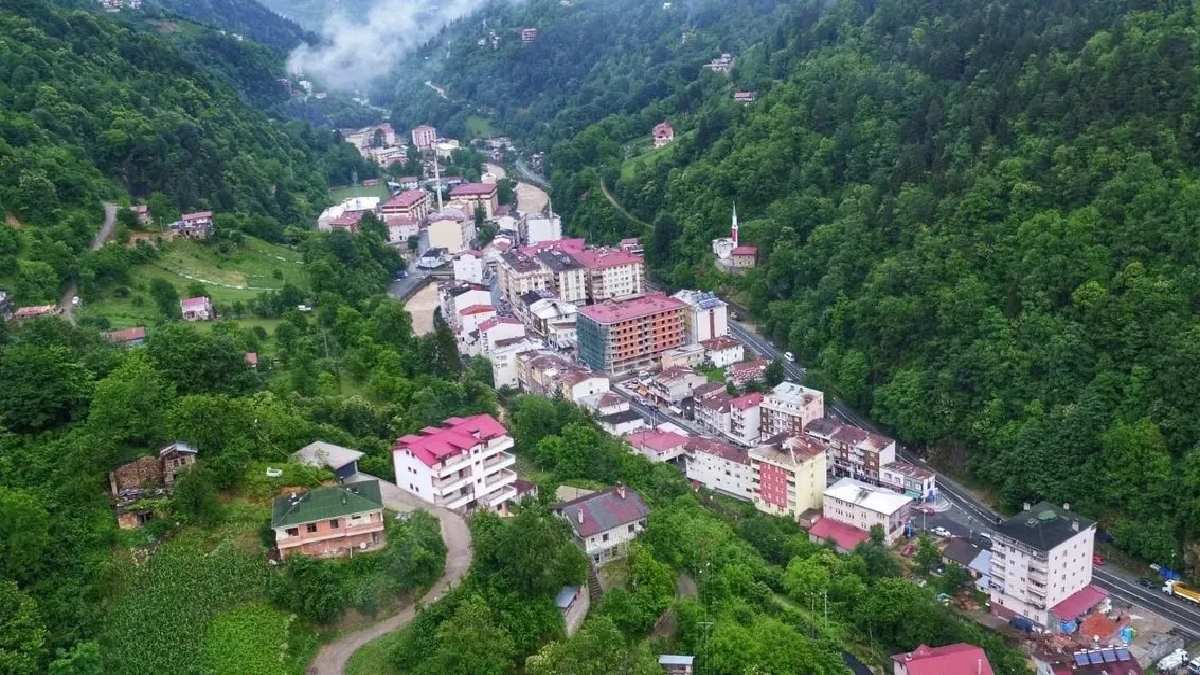 Karadenizliler değil herkes hayran kalıyor! Rize’nin en güzel ilçesi orası oldu! Herkes yerleşmek için ev arıyor