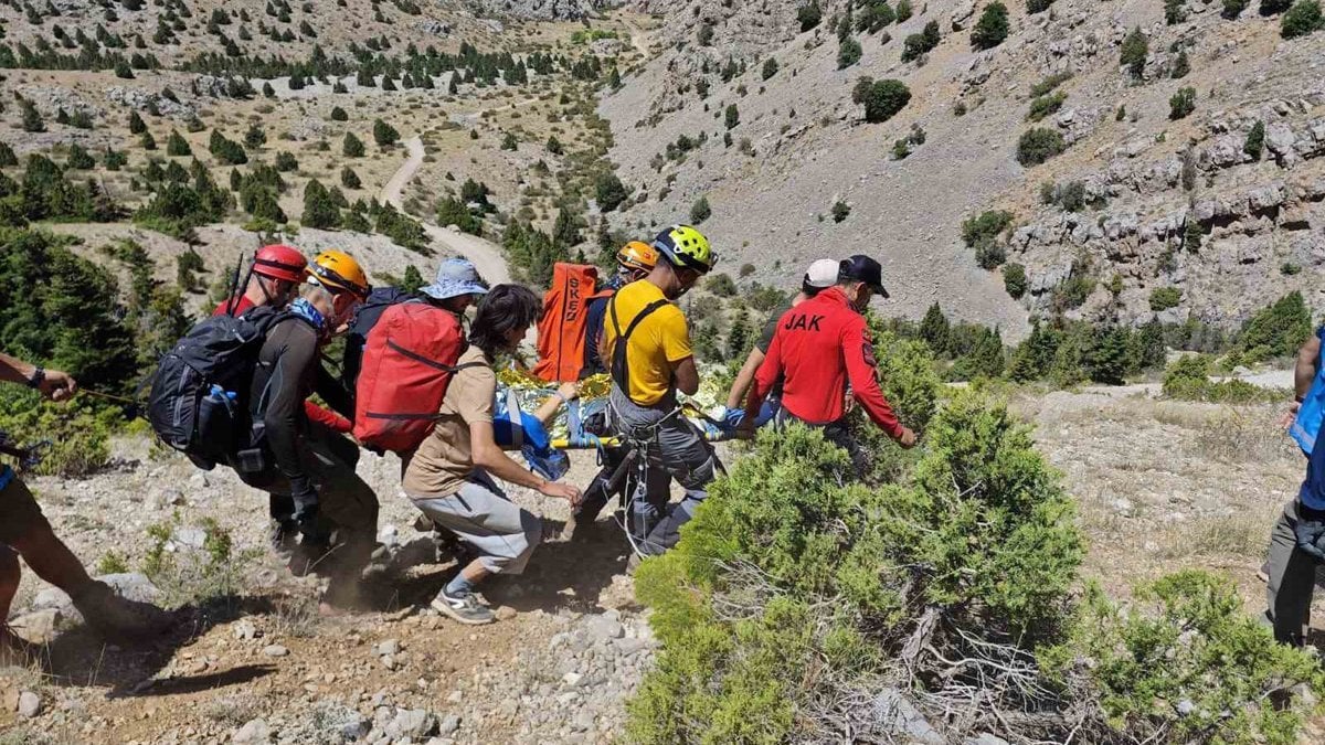 Aladağlar’da facia: Tırmanış sırasında düşen dağcı hayatını kaybetti