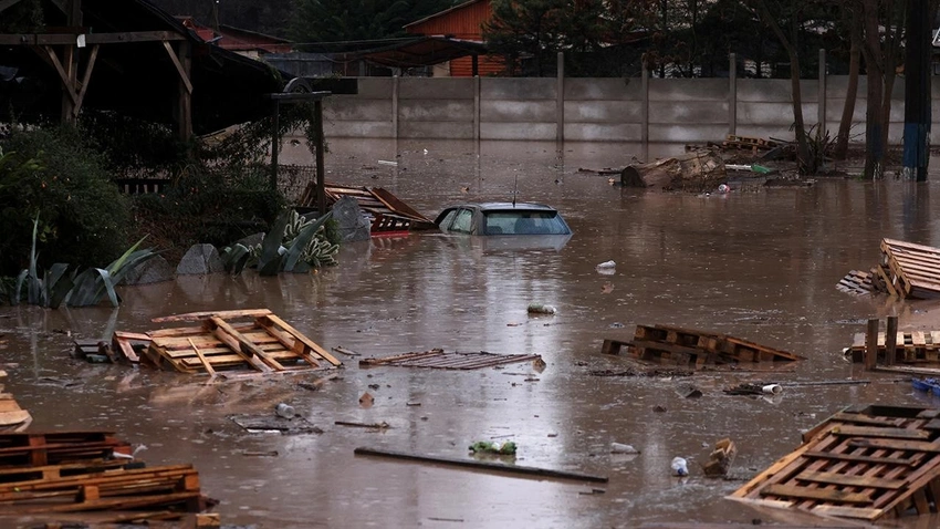 Sel ve heyelan felaketi yaşandı! En az 24 kişi hayatını kaybetti