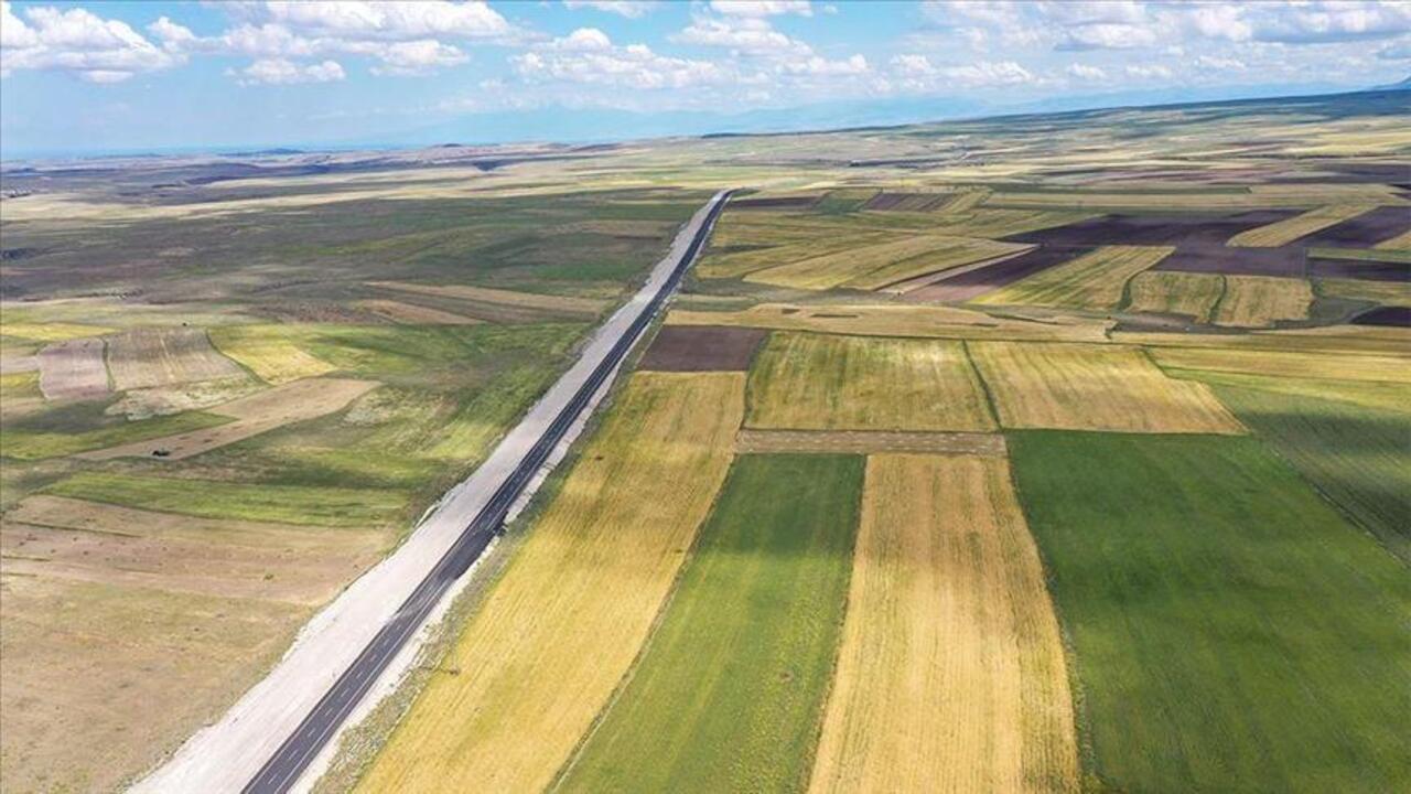 Yabancılar Antalya’dan Sonra Afyonkarahisar’a Yöneldi: Arsa ve Tarla Kapış Kapış Alınıyor!