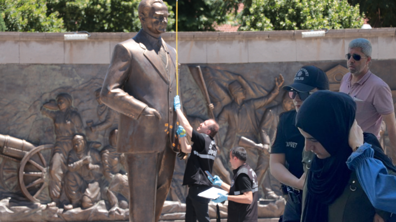 Atatürk Anıtı’na Baltalı Saldırıda Skandal Savunma: Dayım Mesih!